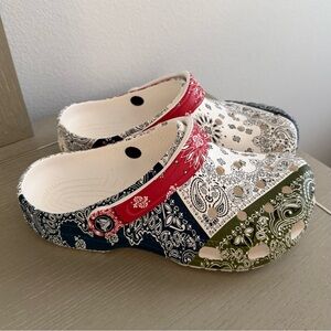 Crocs Classic Clog - Paisley